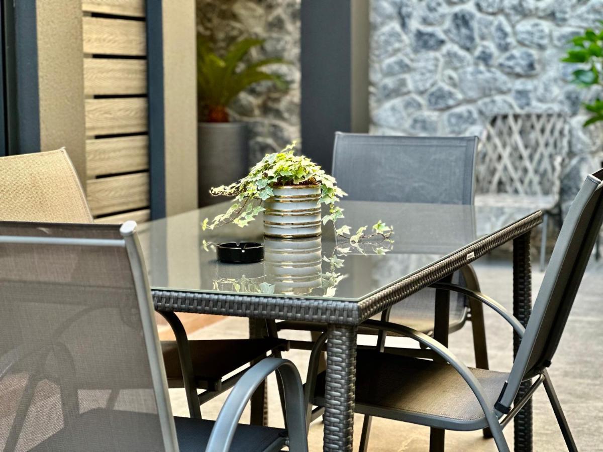 T&T Luxury Apartments - Rooftop Jacuzzi Athena Bagian luar foto